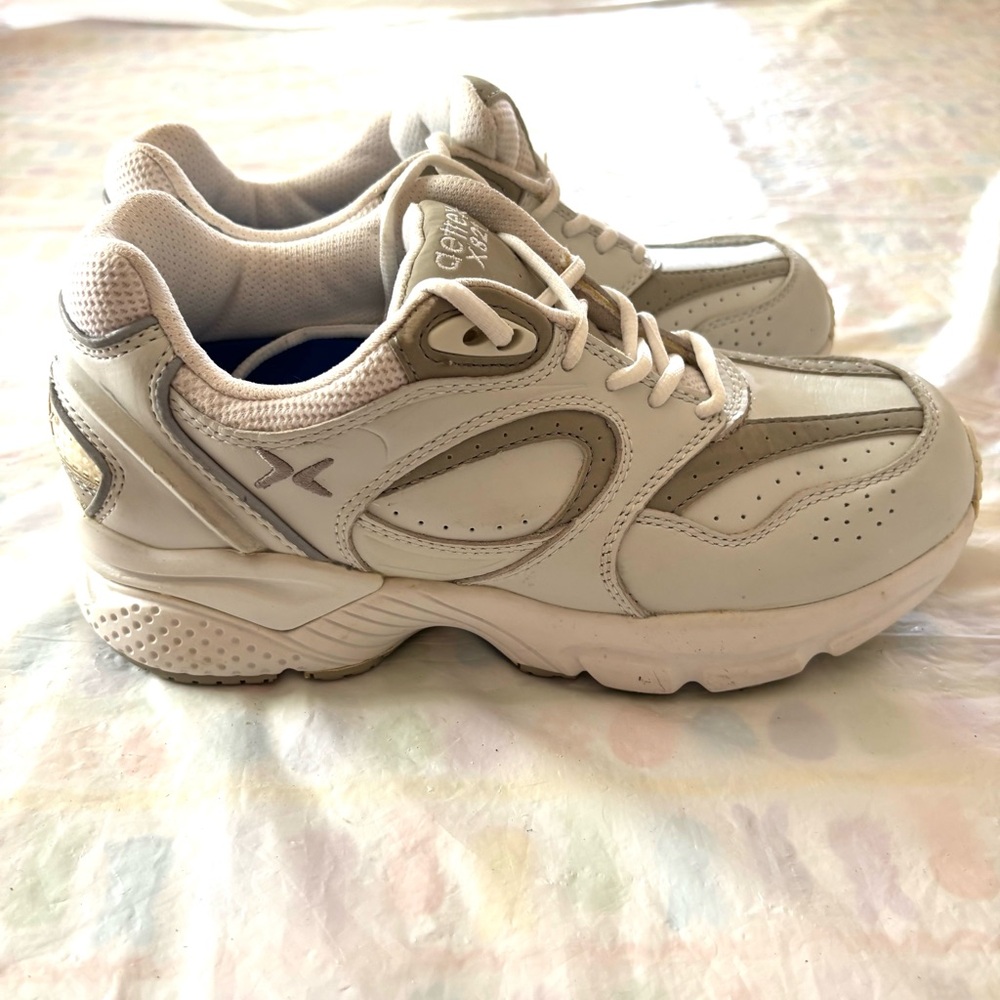 Aetrex X821 Leather White and Gray Sneakers Walking Shoes SZ 8 W Worn 2X - Picture 3 of 15